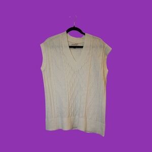Universal Thread Ivory Cable Knit Sweater Vest